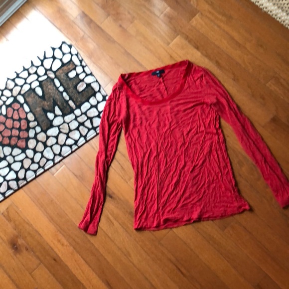 Long sleeved red Gap tee - Picture 1 of 3